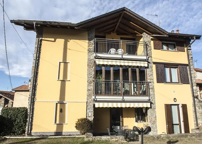 Stone House By Holidays Maggiore Appartamento Montegrino Valtravaglia