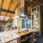 Stone House By Holidays Maggiore Appartement
